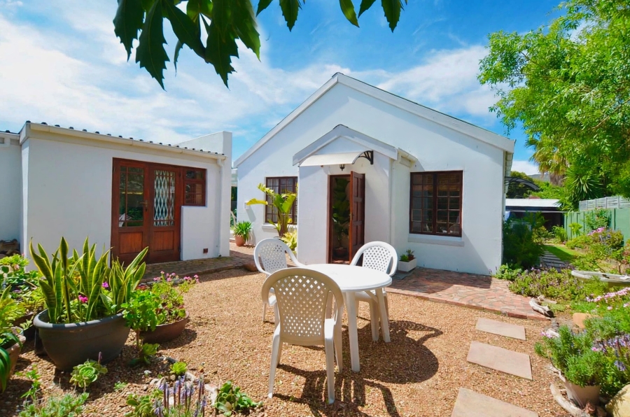 3 Bedroom Property for Sale in Capri Western Cape